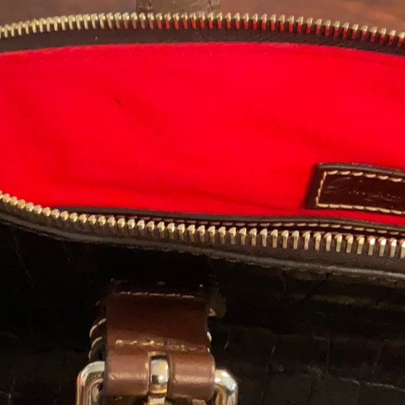 DOONEY & BOURKE Croc Embossed Leather Crossbody Bag - Picture 17 of 17